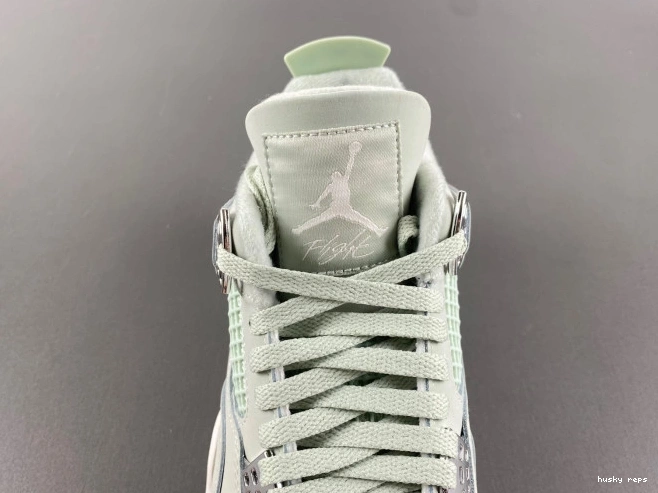 Rep Husky Jordan (W) Air Seafoam 4 HV0823-003 0719